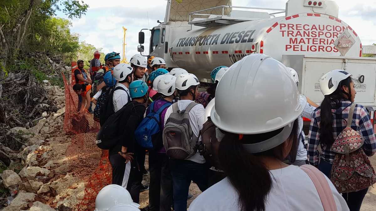 Los alumnos denunciaron que fueron amenazados por uno de los encargados de la obra.| Octavio Martínez