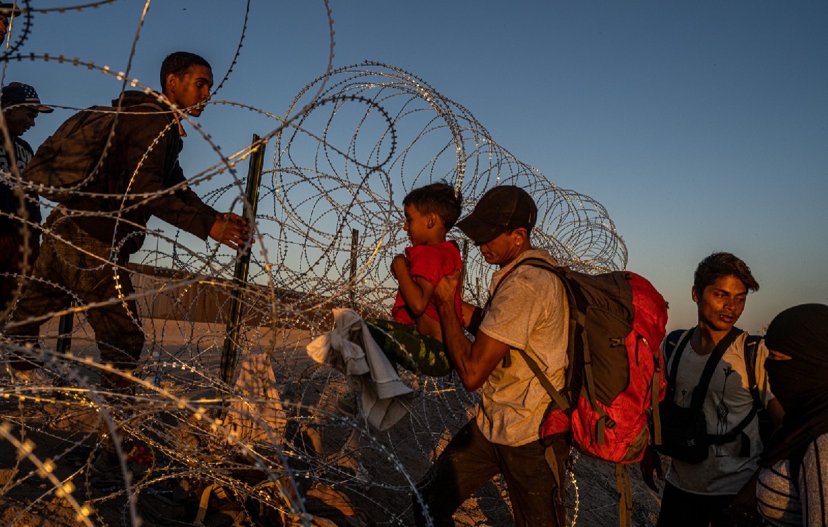 Frenan migrantes con inteligencia artificial (Agencia 24mm | Foto: Víctor Gahbler)