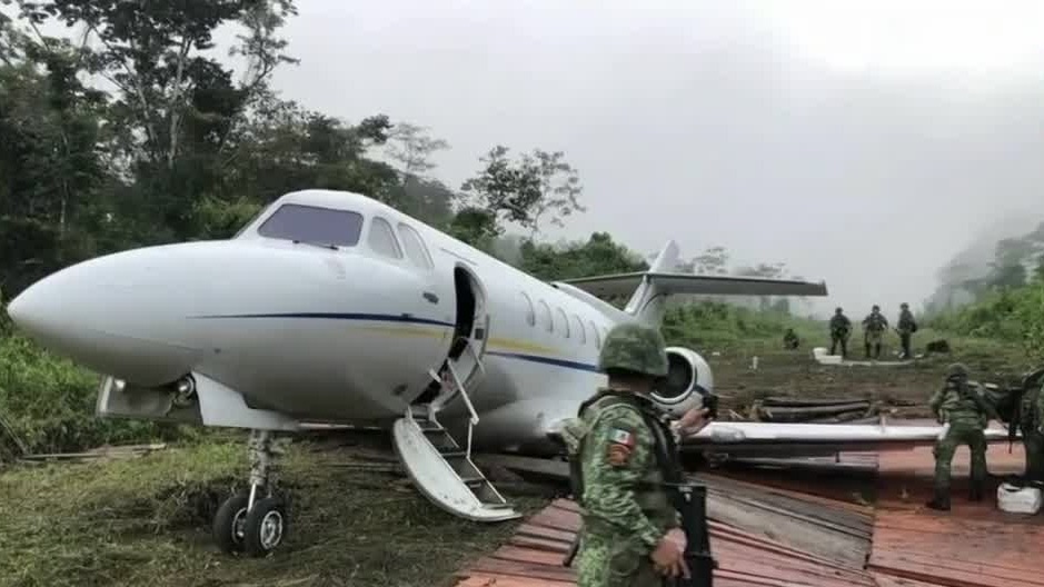 Autoridades Federales aseguran avioneta con presunta cocaína en Chiapas