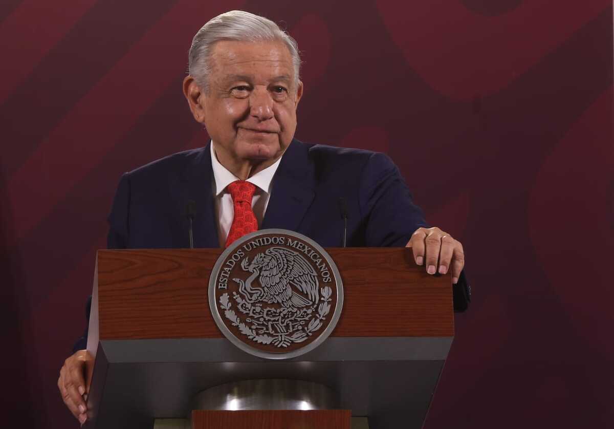 Los gobiernos anteriores dejaron un desastre en el sector salud, señaló AMLO. | Araceli López