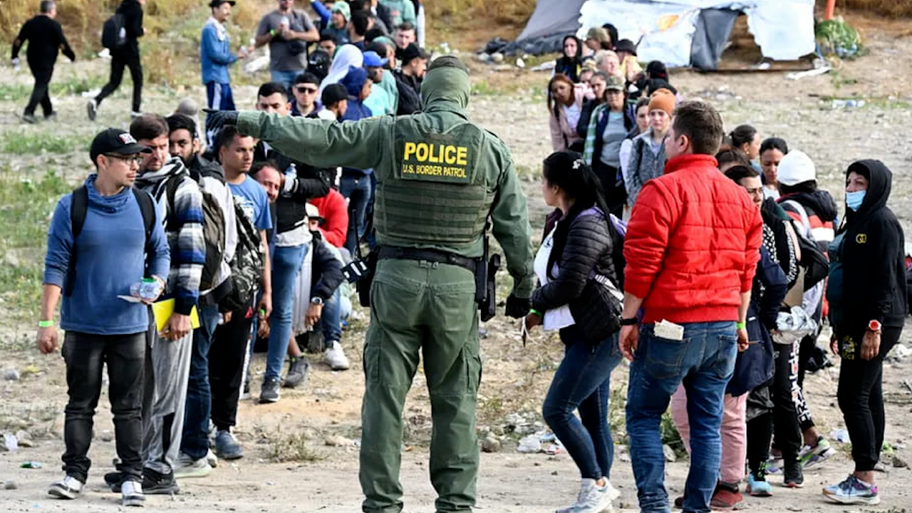 Segob estima que EU expulsó casi 3 millones de migrantes bajo el Título 42