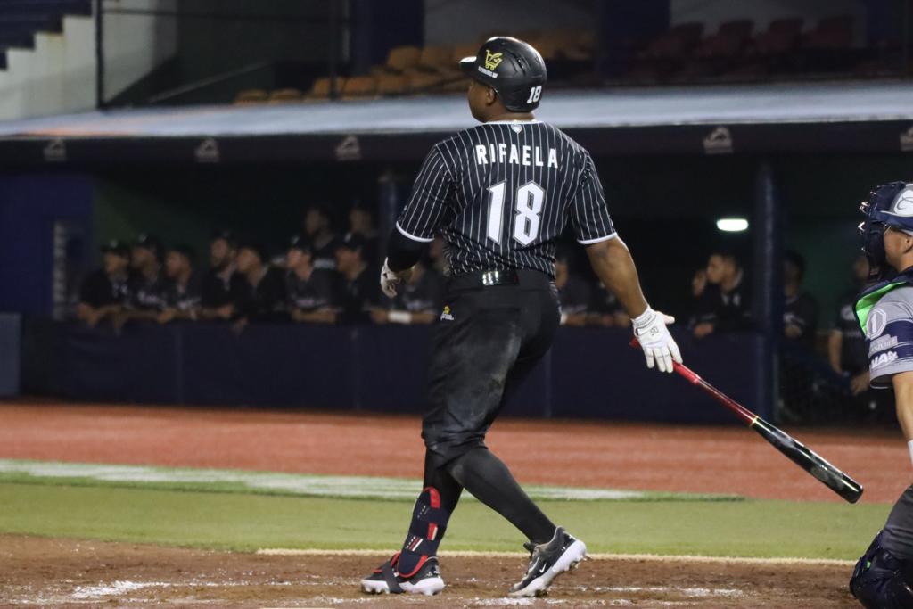 Ademar Rifaela impulsó carrera. (@GuerrerosOax)