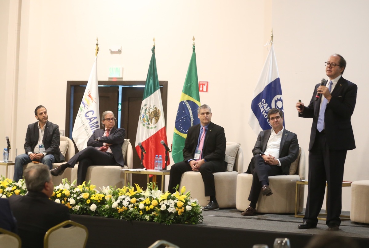Este jueves se realizó el diálogo “Desarrollo Económico Brasil-México”. Foto: Raúl Palacios