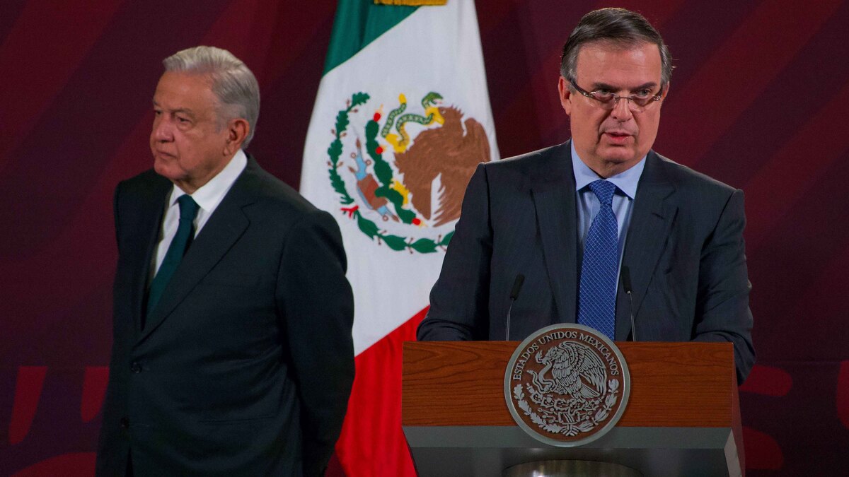 "Es un hombre ignorante": Ebrard responde a Kennedy tras dichos de racismo a México