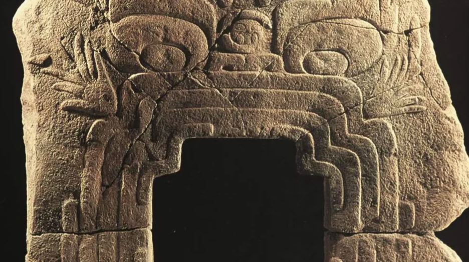 INAH anuncia llegada a México del monumento olmeca de Chalcatzingo, de más de 2 mil años
