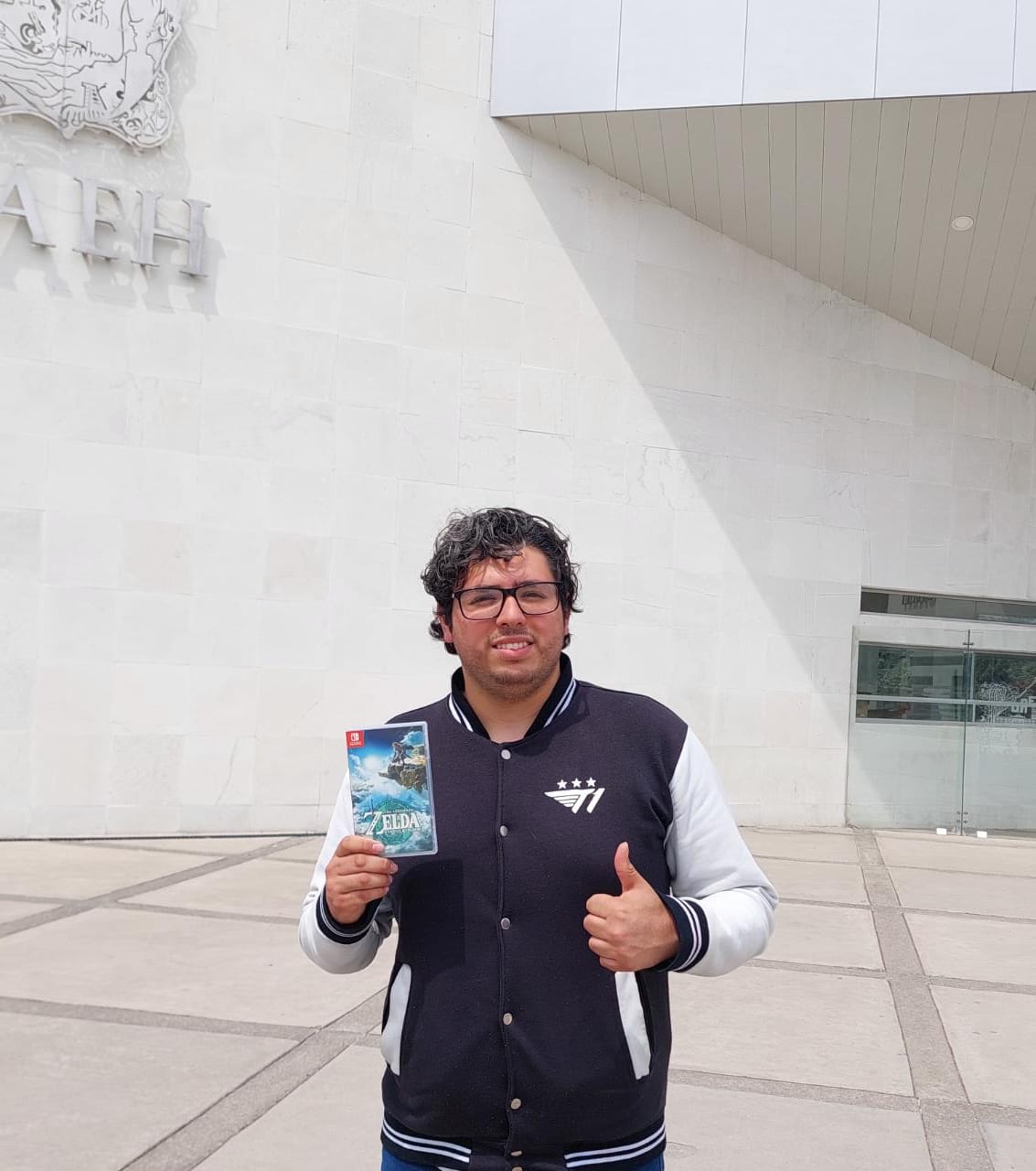 Luis fue de los primeros gamers en Pachuca en hacerse con The Legend of Zelda Tears of the Kindom (Cortesía)