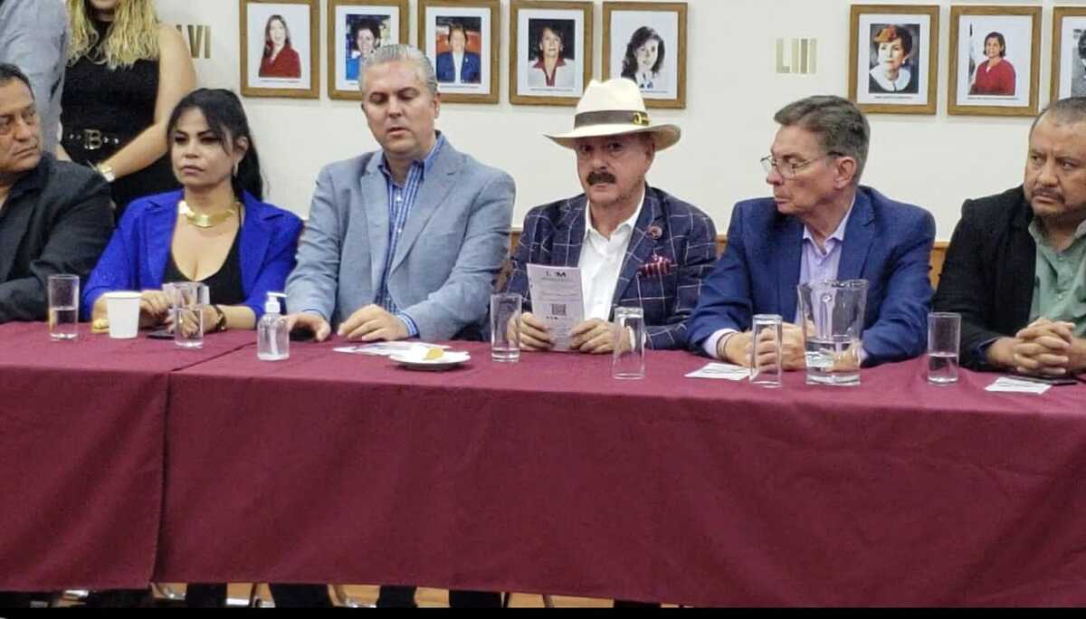 Organizaciones de migrantes en Estados Unidos hacen posicionamiento en Jalisco (Roberto Hurtado)