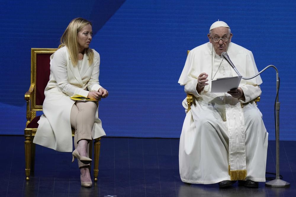 Papa Francisco llama a italianos a tener más hijos | AP
