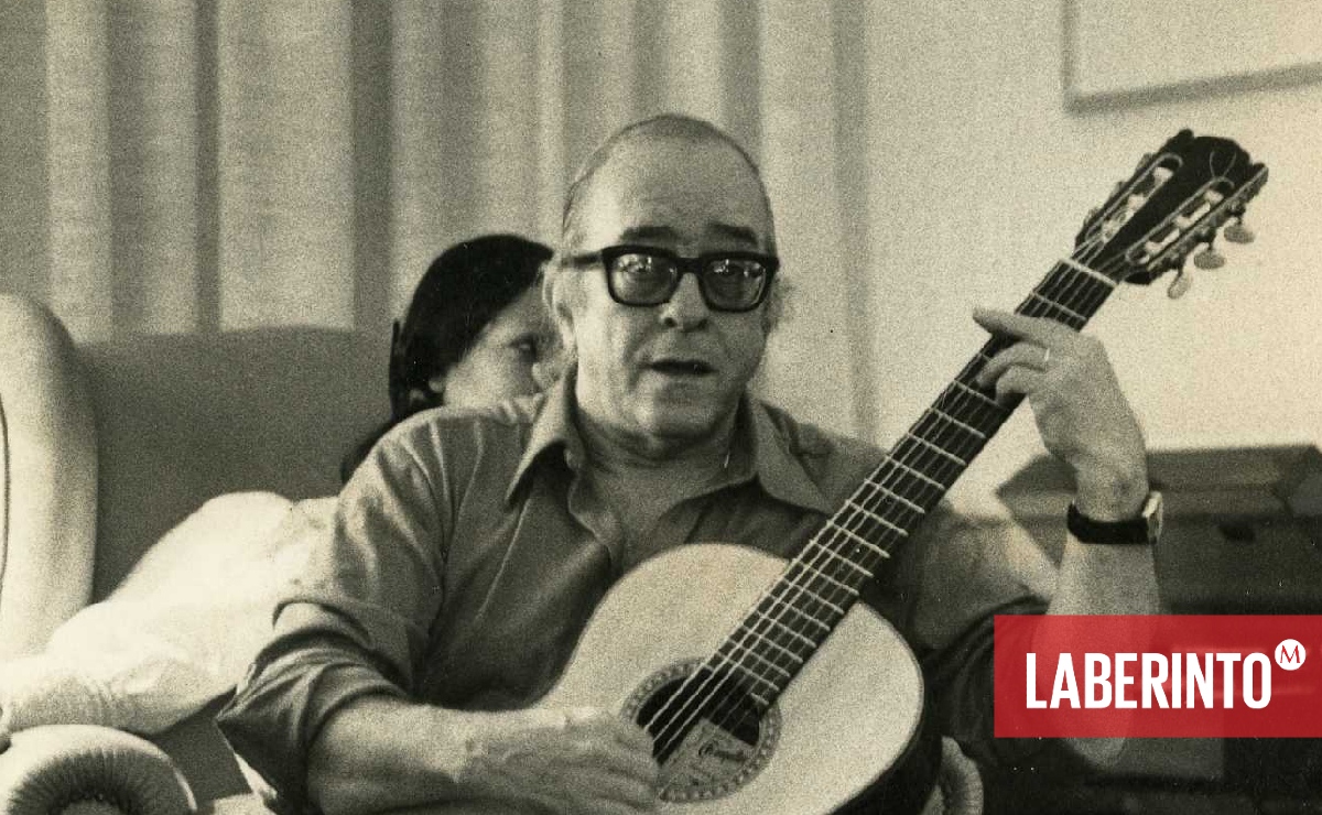 Viniciusa de Moraes, músico y poeta brasileño. (Archivo)