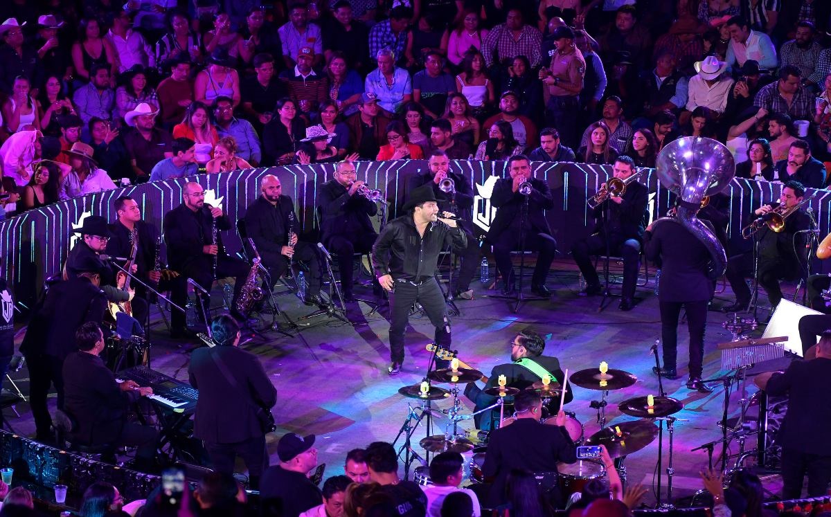 Julión Álvarez en la Feria de Puebla | Agencia Enfoque