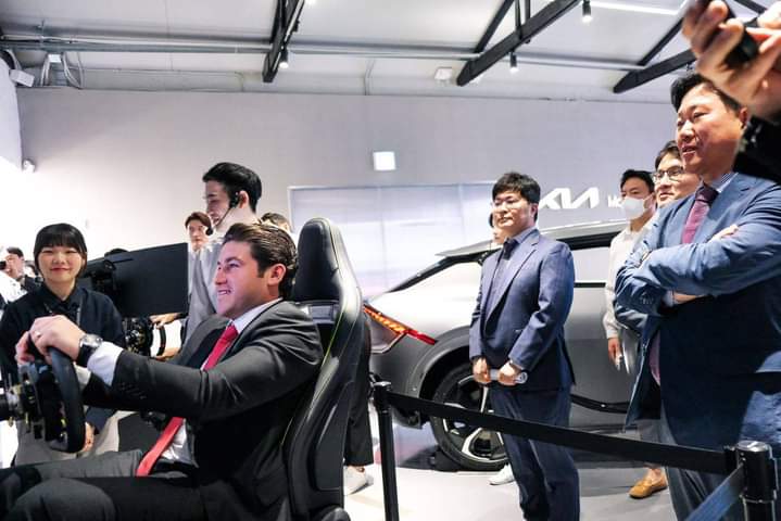 Anuncia Samuel García apuesta de KIA por Nuevo León con inversión billonaria   | Especial