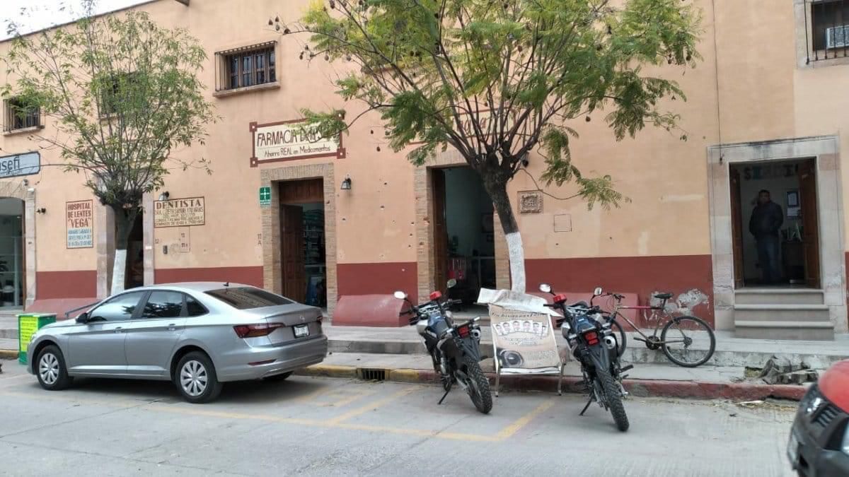 Civiles armados abrieron fuego contra la comandancia alrededor de las 2:00 de la madrugada (Especial)
