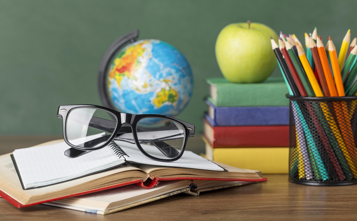 Quienes deseen cursarla deberán tener el compromiso de la formación de los estudiantes de nivel básico. (freepik.es)