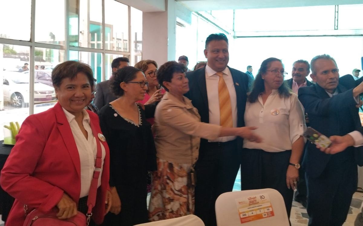 Docentes en Puebla recibirán aumento | Jaime Zambrano