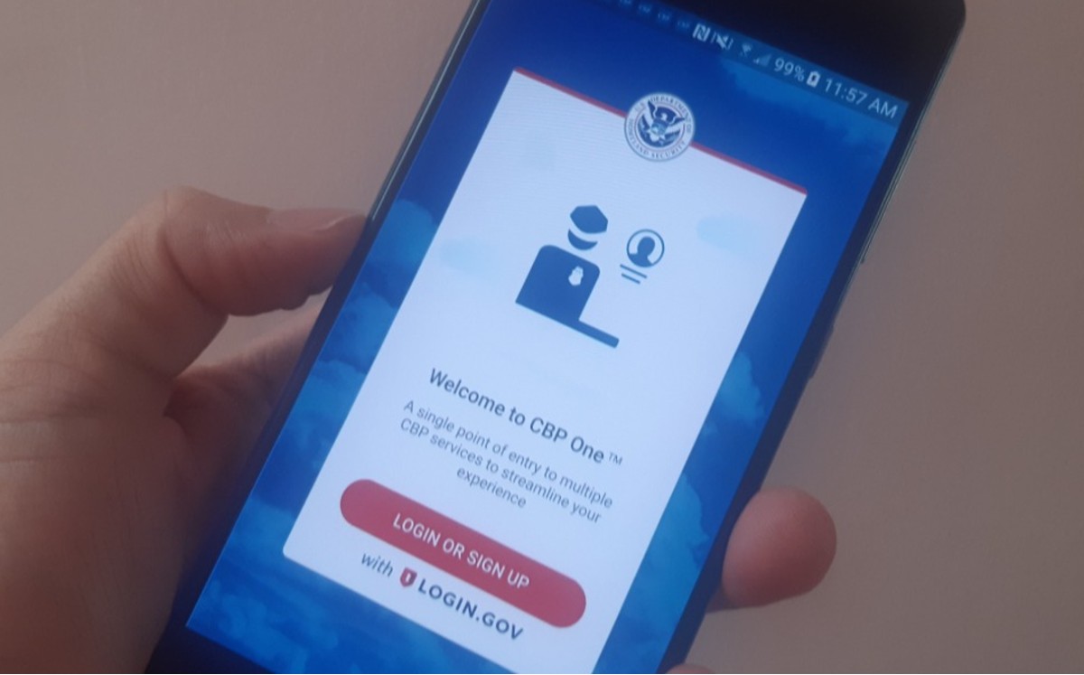 EU aumenta capacidad en app para recibir solicitudes de migrantes para asilo. | Especial