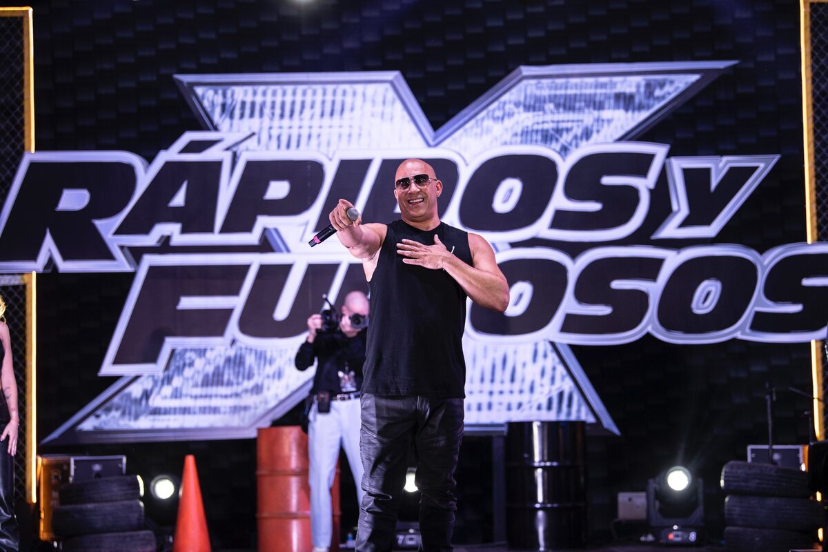 Vin Diesel en premiere de 'Rapidos y Furiosos: X' en CdMx vía Twitter