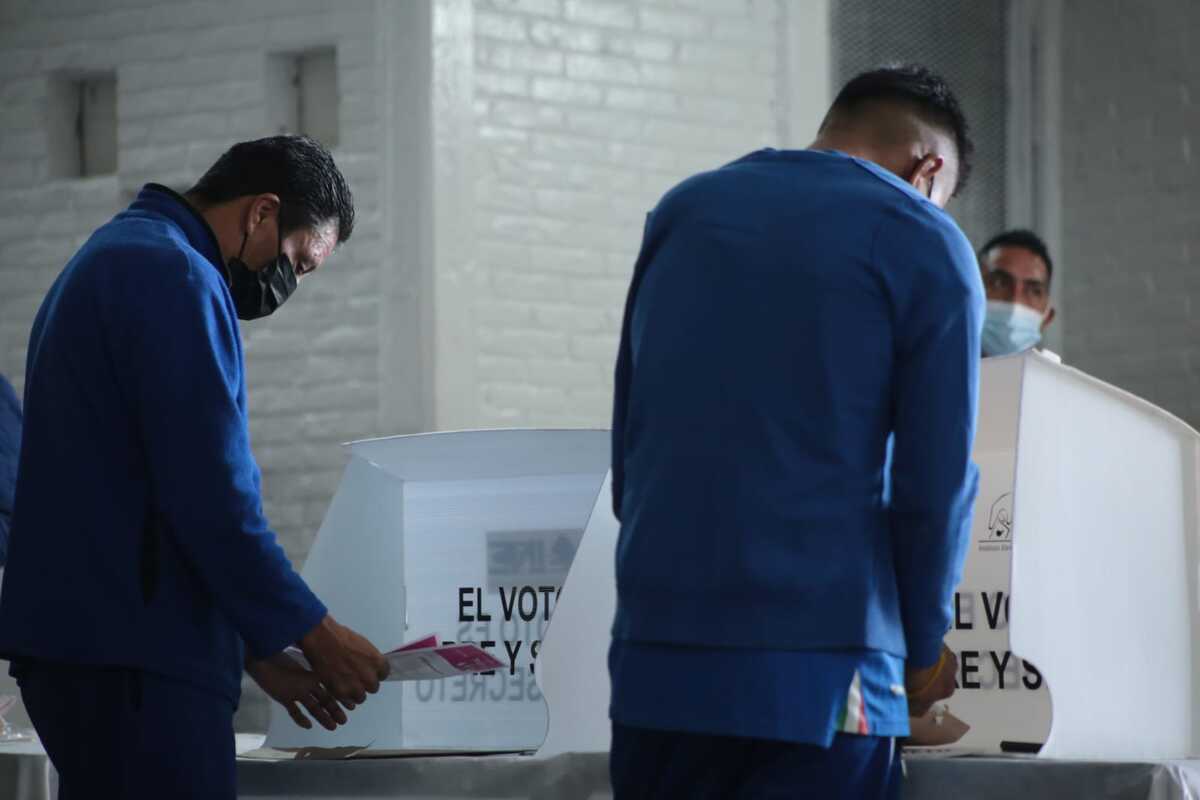 Voto en los penales, histórico y ordenado: Amalia Pulido. Tania Contreras