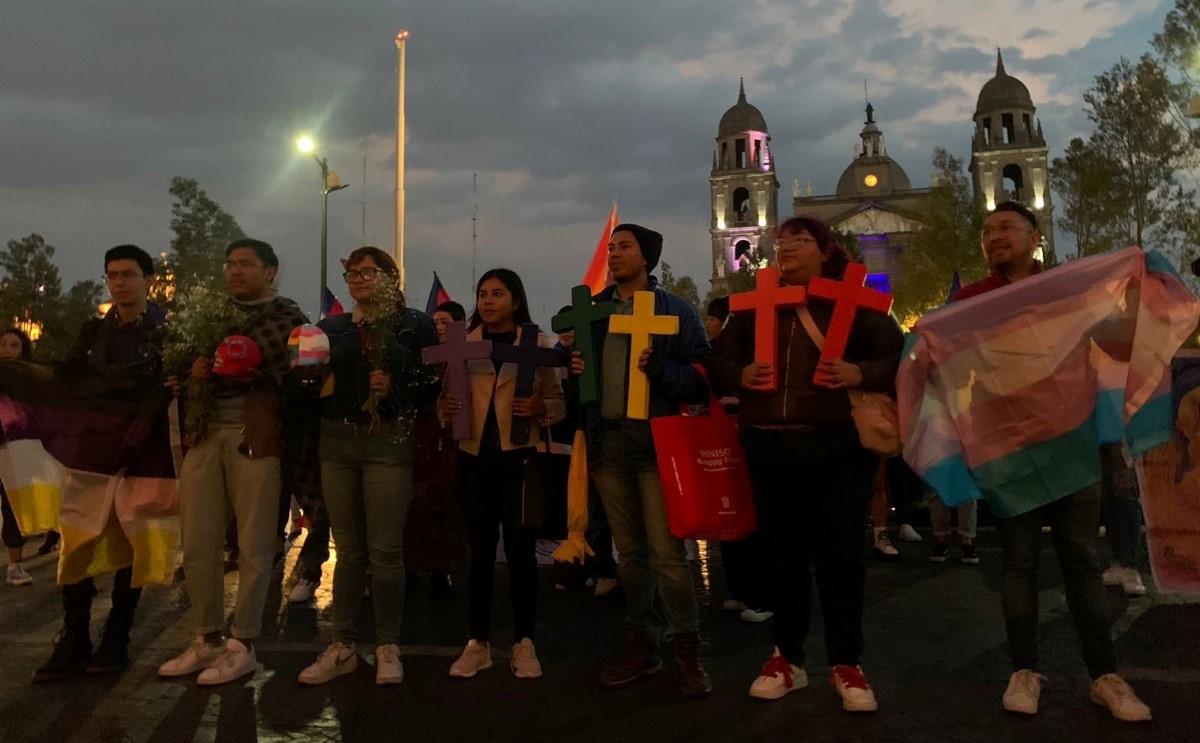 Los colectivos protestaron en calles de Toluca. | Mellissa López