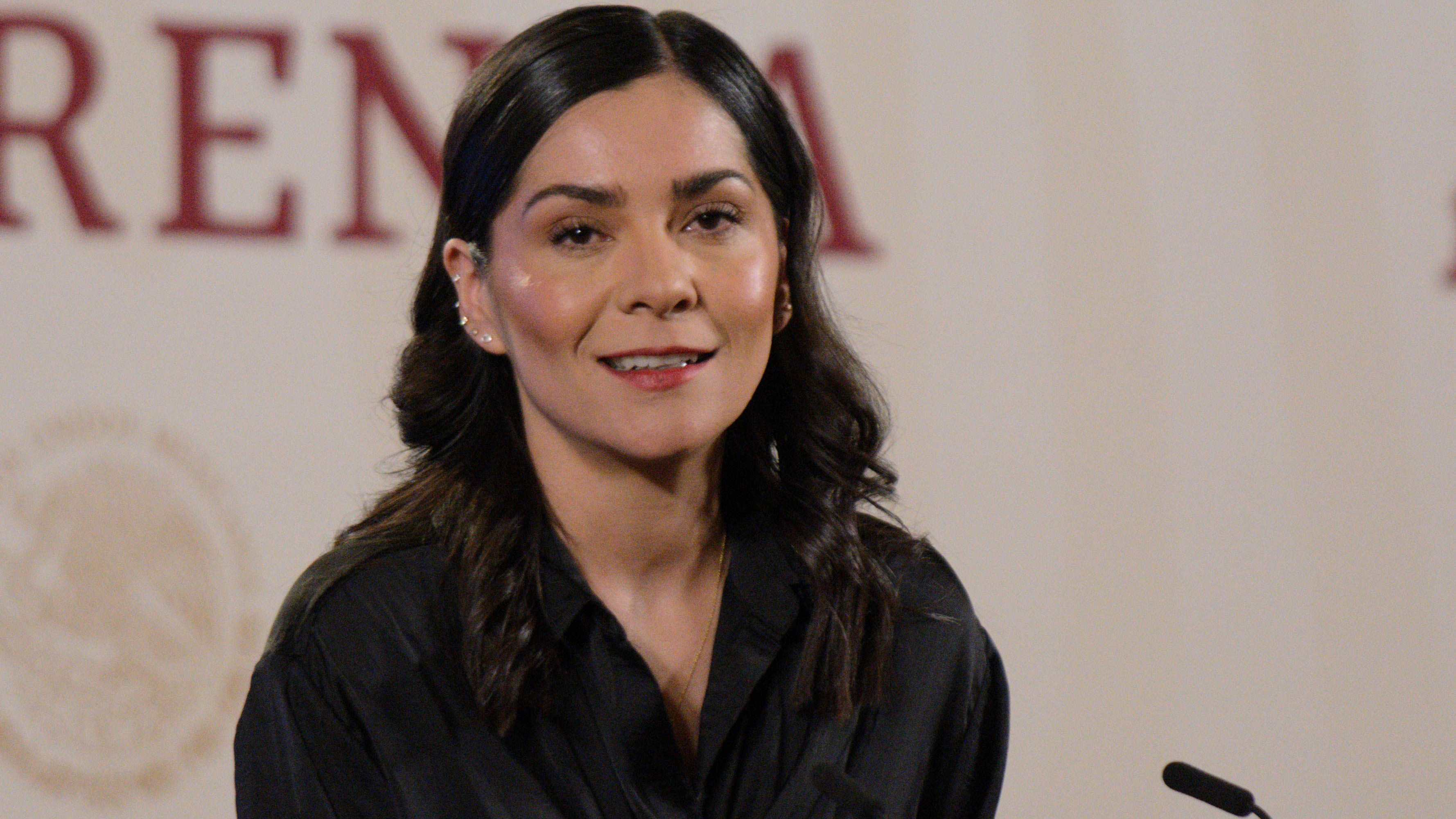 Elizabeth Vilchis rechaza mentira de sobrecosto en la vacuna patria