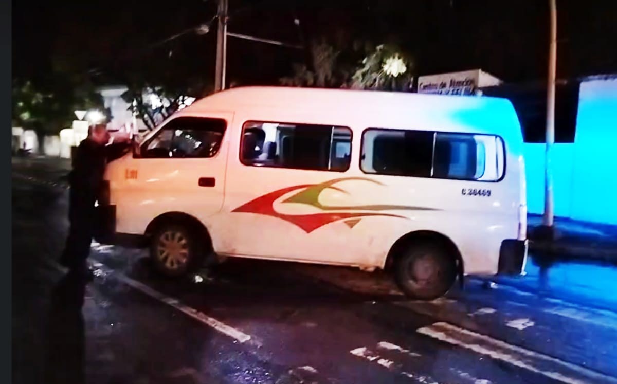 Motociclista muere tras ser atropellado por transporte público en Puebla | Especial