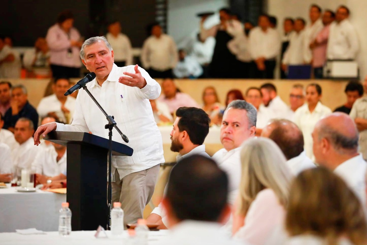 Adán Augusto sostuvo una reunión en Yucatán.