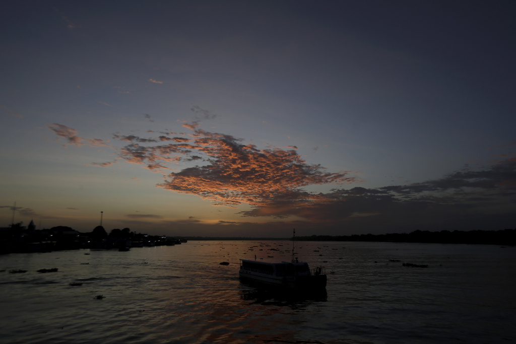 Un barco de pasajeros sale de la ciudad portuaria de Breves, en la isla de Marajo, estado de Para, en la desembocadura del Río Amazonas | AP