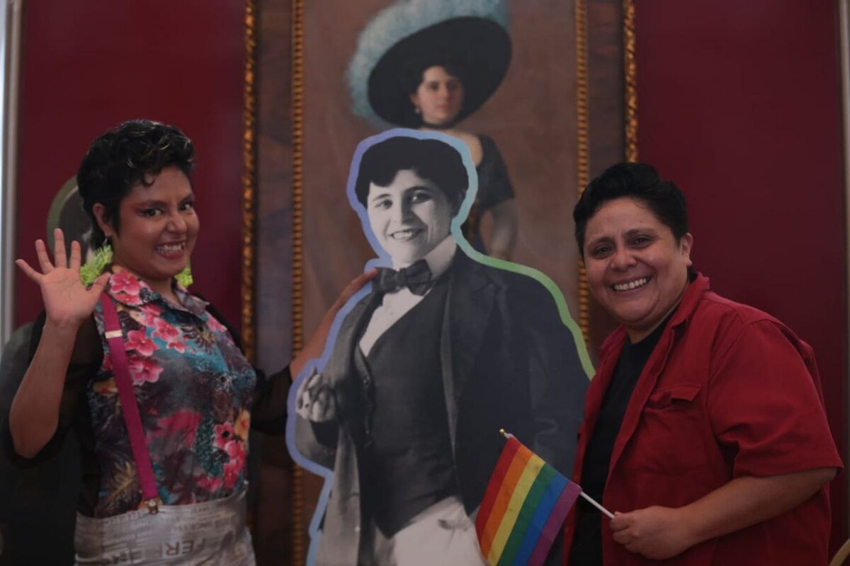 El encuentro se anunció en el Teatro de la Ciudad Esperanza Iris. (Foto: Jesús Quintanar)