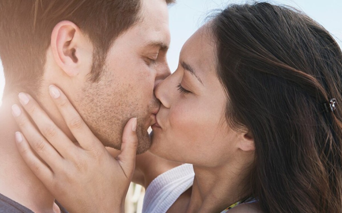 Los primeros besos fueron hace miles de años | Especial