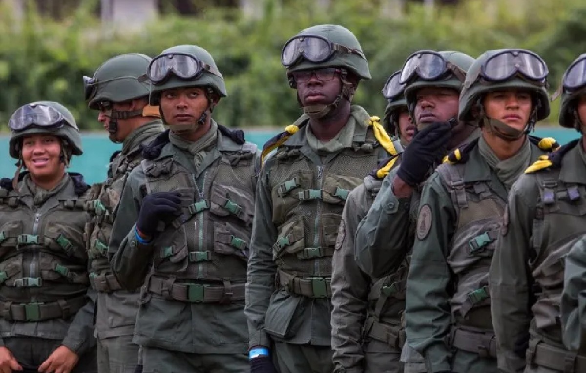 Soldados venezolanos de la Fuerza Armada Nacional Bolivariana (EFE)
