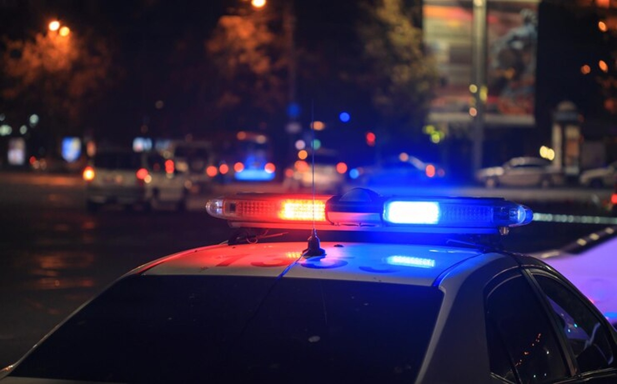 La balacera en Florida se reportó anoche. Elementos de la policía encontraron a las víctimas. | Freepik