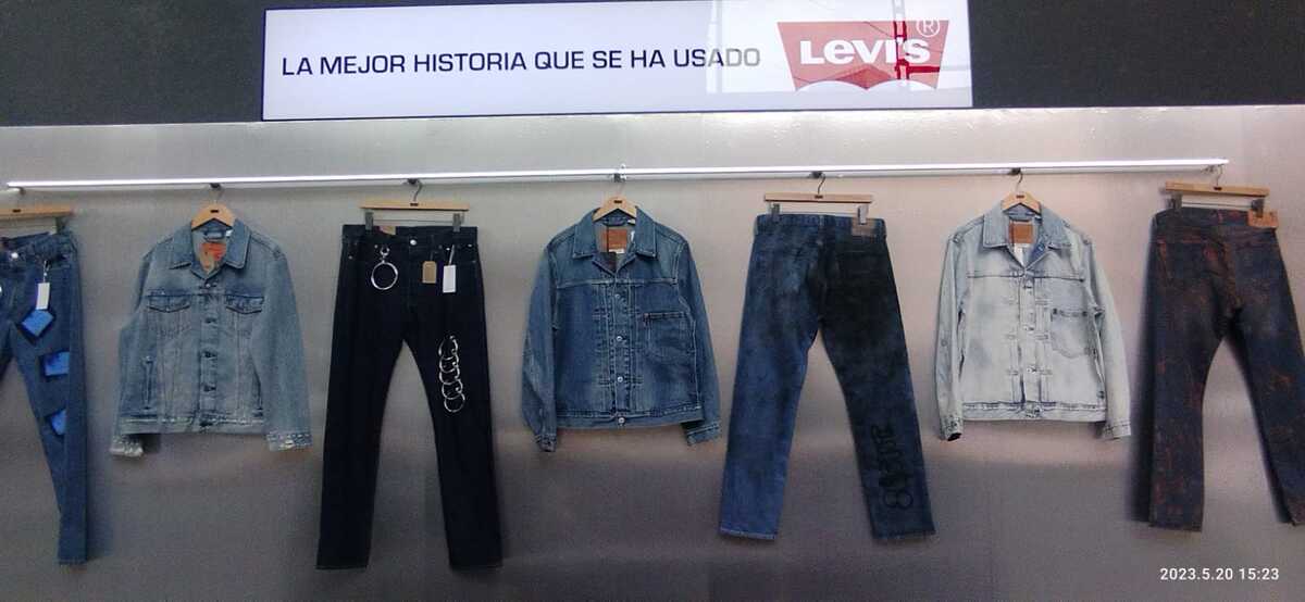 El diseñador Anthony Rivera pone su inspiración a las prendas en esta zona | Adriana Jiménez