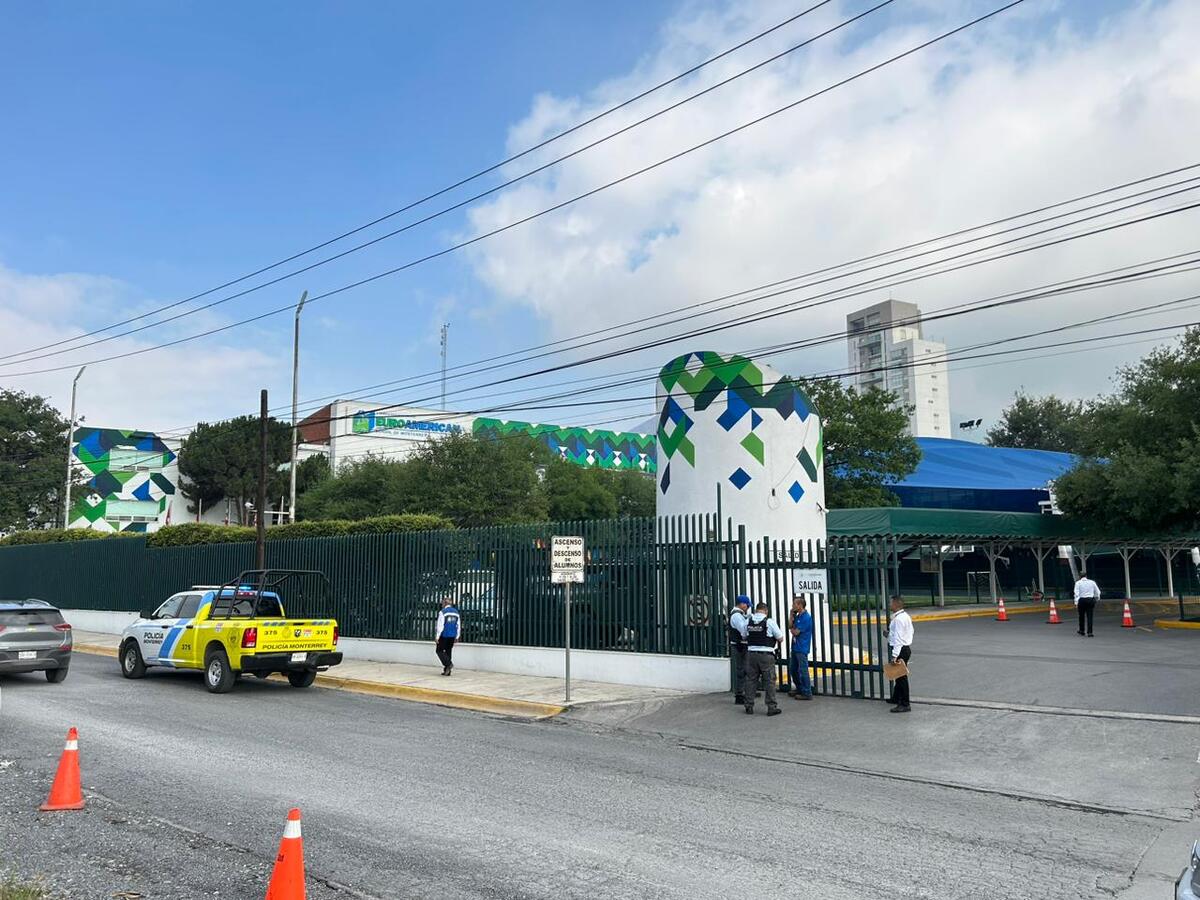 Elementos de la Policía municipal arribaron la mañana de este lunes a las instalaciones | Pedro Delgado