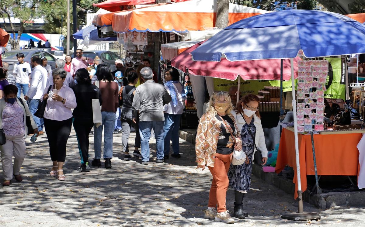 Suspenden tianguis y mercados a cielo abierto en Puebla por ceniza volcánica | Agencia Enfoque