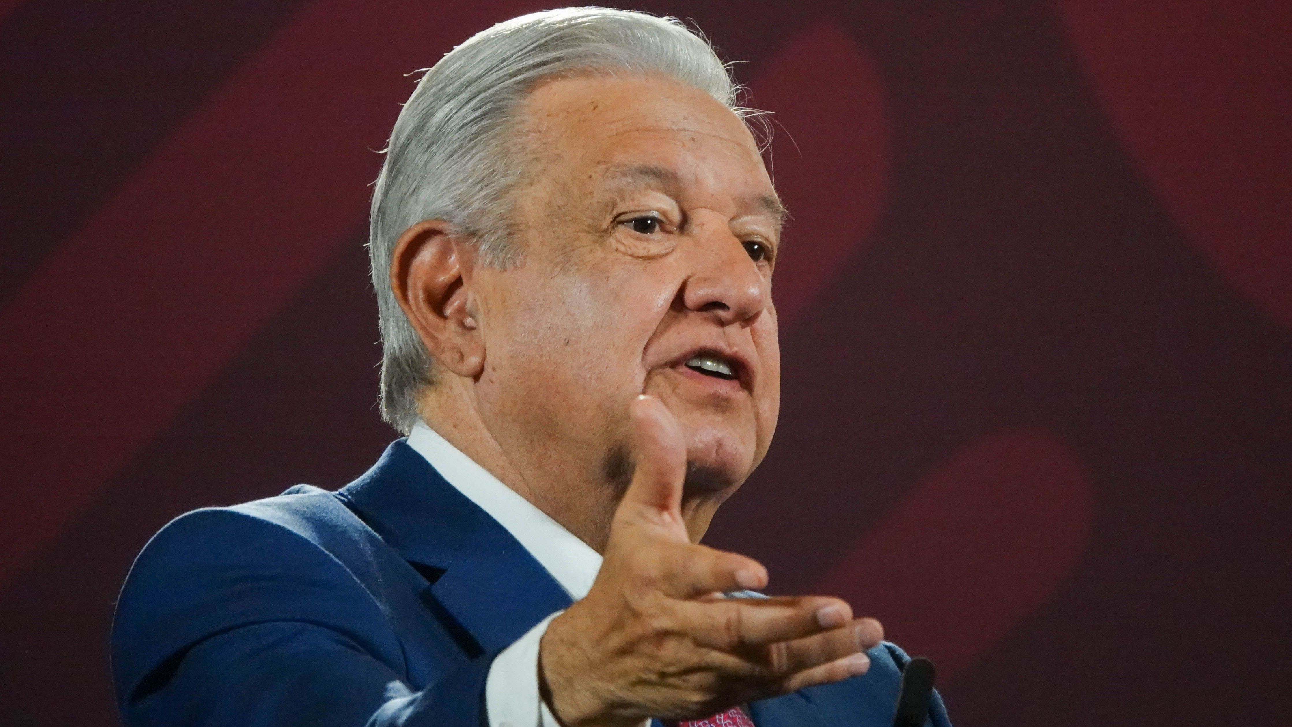 “Es una mentira”, ministros no defienden la Constitución; responde AMLO a Pérez Dayán