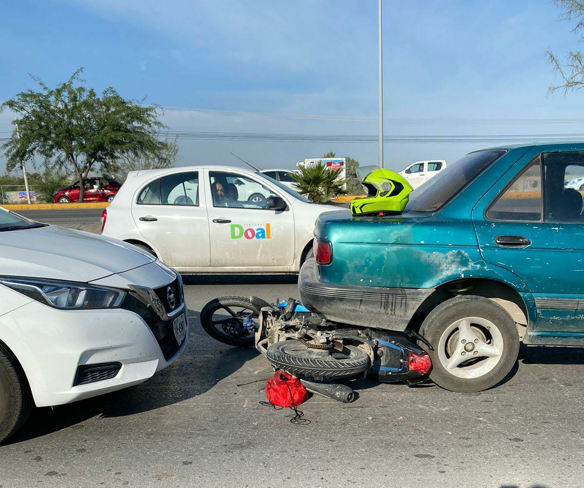 Motociclista resulta lesionado tras choque en Periférico de Torreón ...