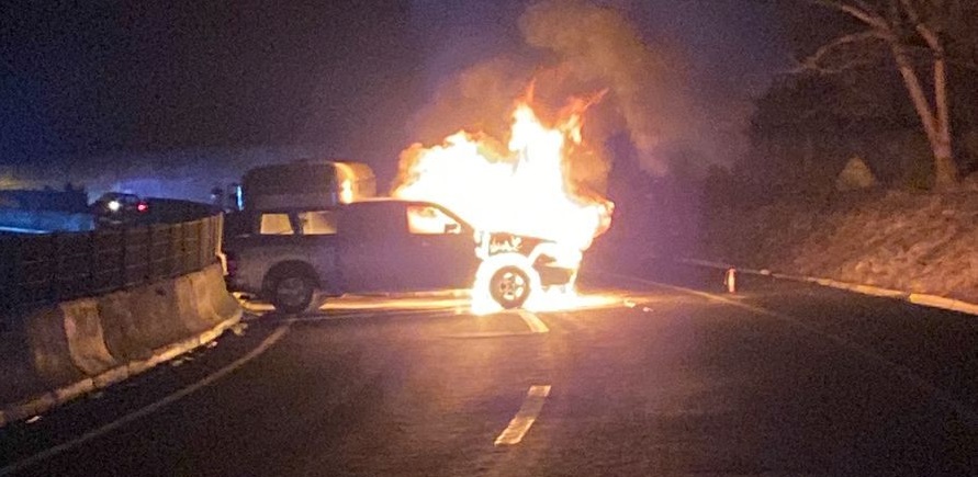 El paso se mantiene cerrado en sentido hacia Colima.