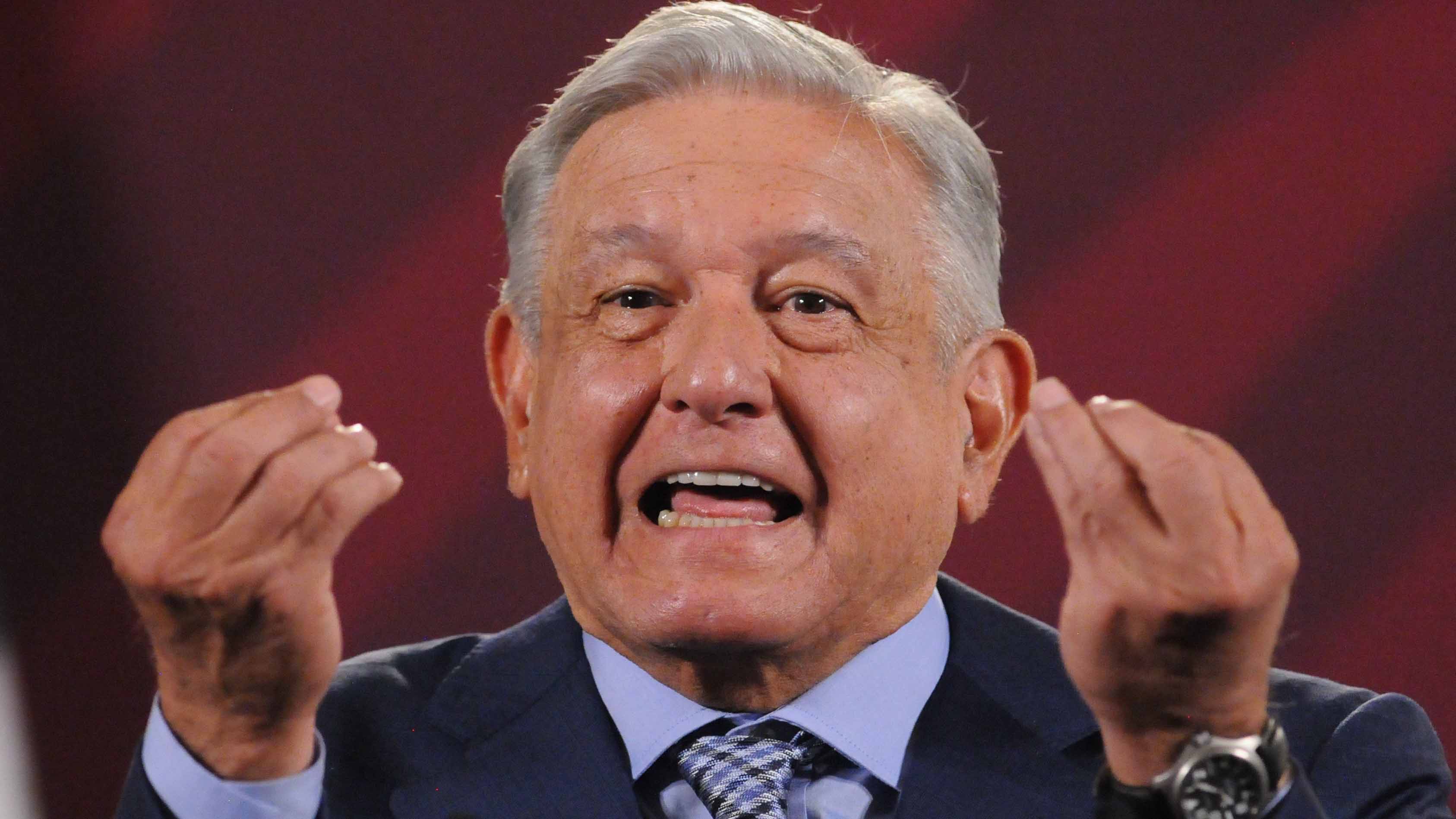 A mi me apodaron "El Whiskas" en el 2006, fui víctima de racismo: AMLO