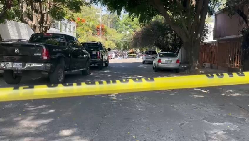 El asalto ocurrió en la colonia Jardines del Bosque. (Juan Carlos Munguía)