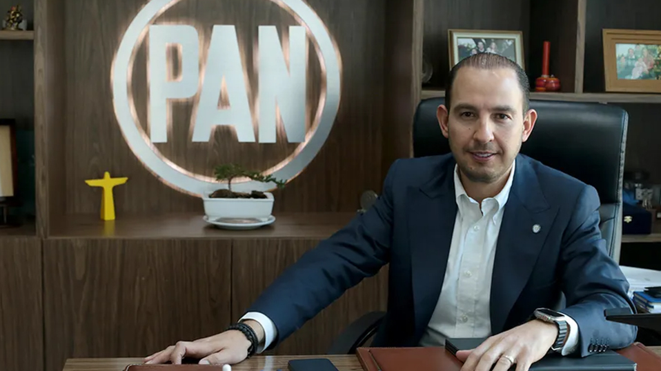 Dirigente del PAN, Marko Cortés, reta a presidenciales ante críticas