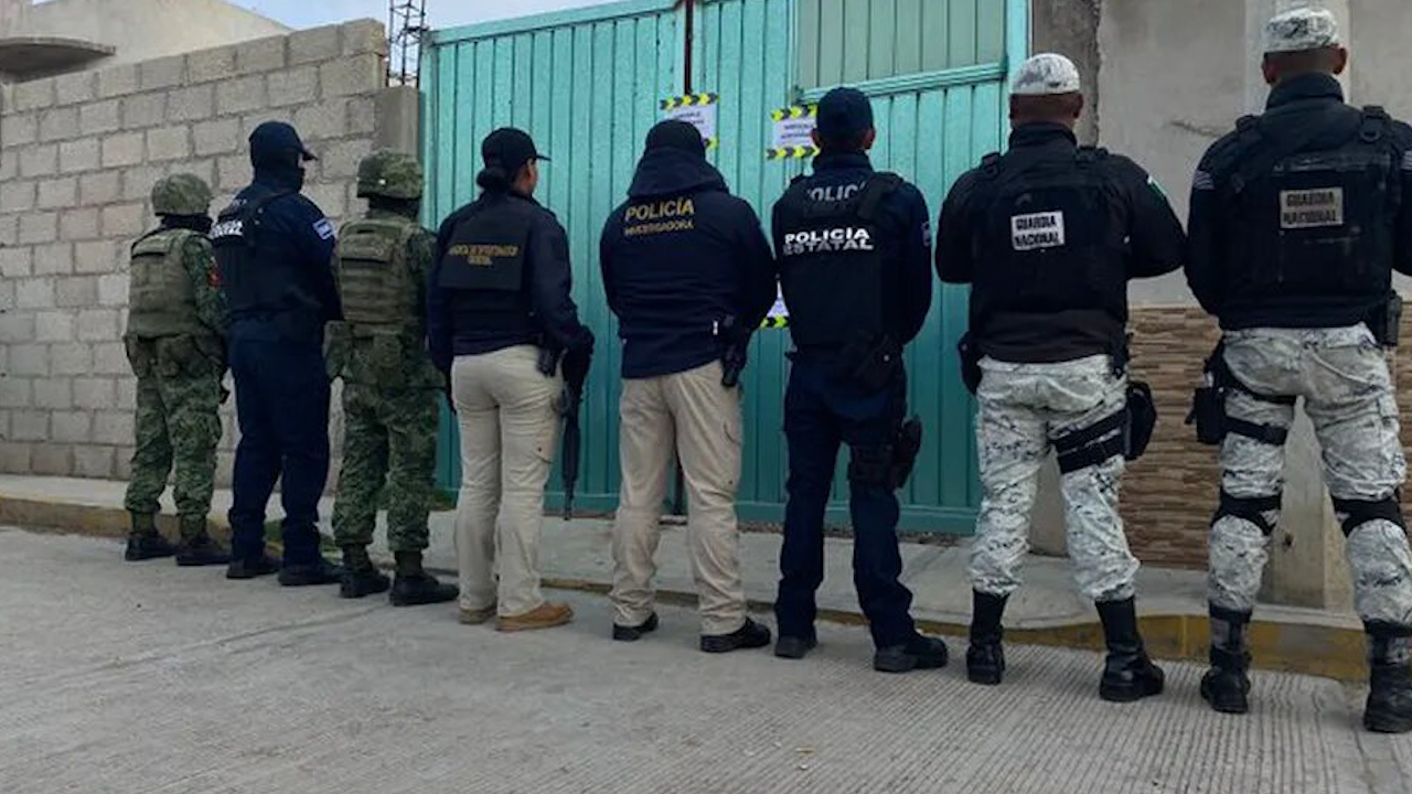Enfrentamiento entre policías y huachicoleros deja dos heridos en Tepeapulco, Hidalgo