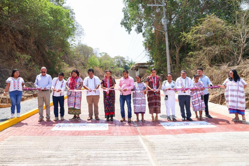 Inaugura la gobernadora el Mercado Municipal de Xochistlahuaca | Especial
