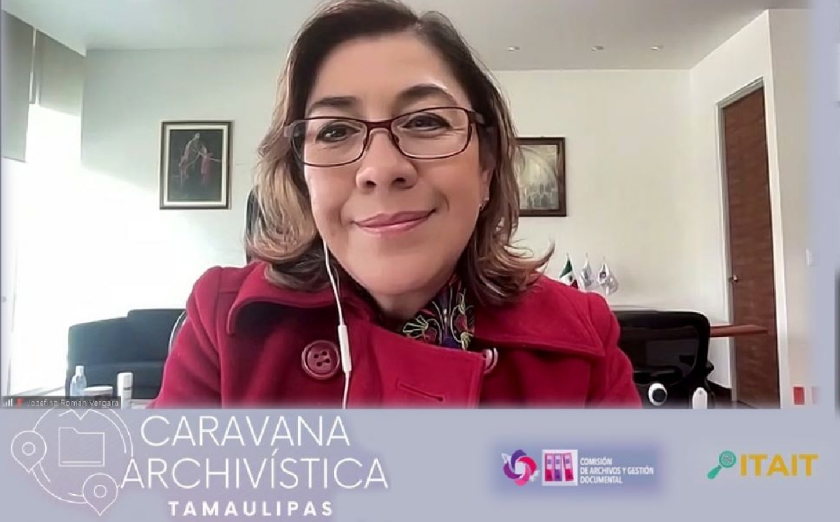 Josefina Román, comisionada del INAI, durante el evento con la AGN. | @INAImexico
