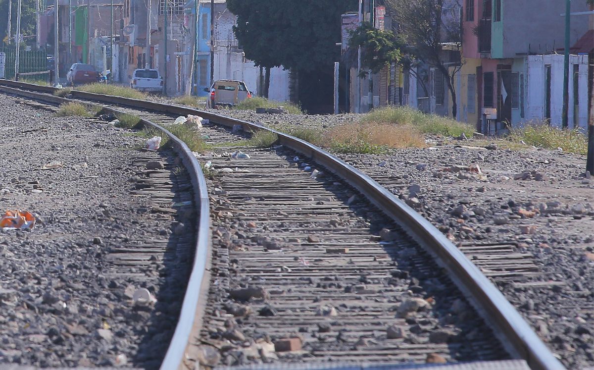 Lo llevaron de emergencia al Centro de Salud de Parras, donde su estado se reportó como grave, para el mediodía de este viernes se reportó su muerte.