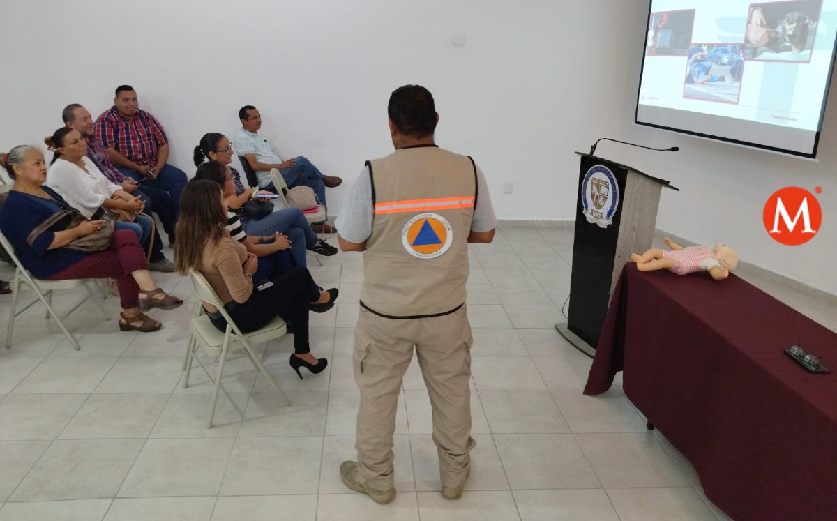 Capacitan a periodistas de la zona sur de Tamaulipas. (Jesús Alberto García)
