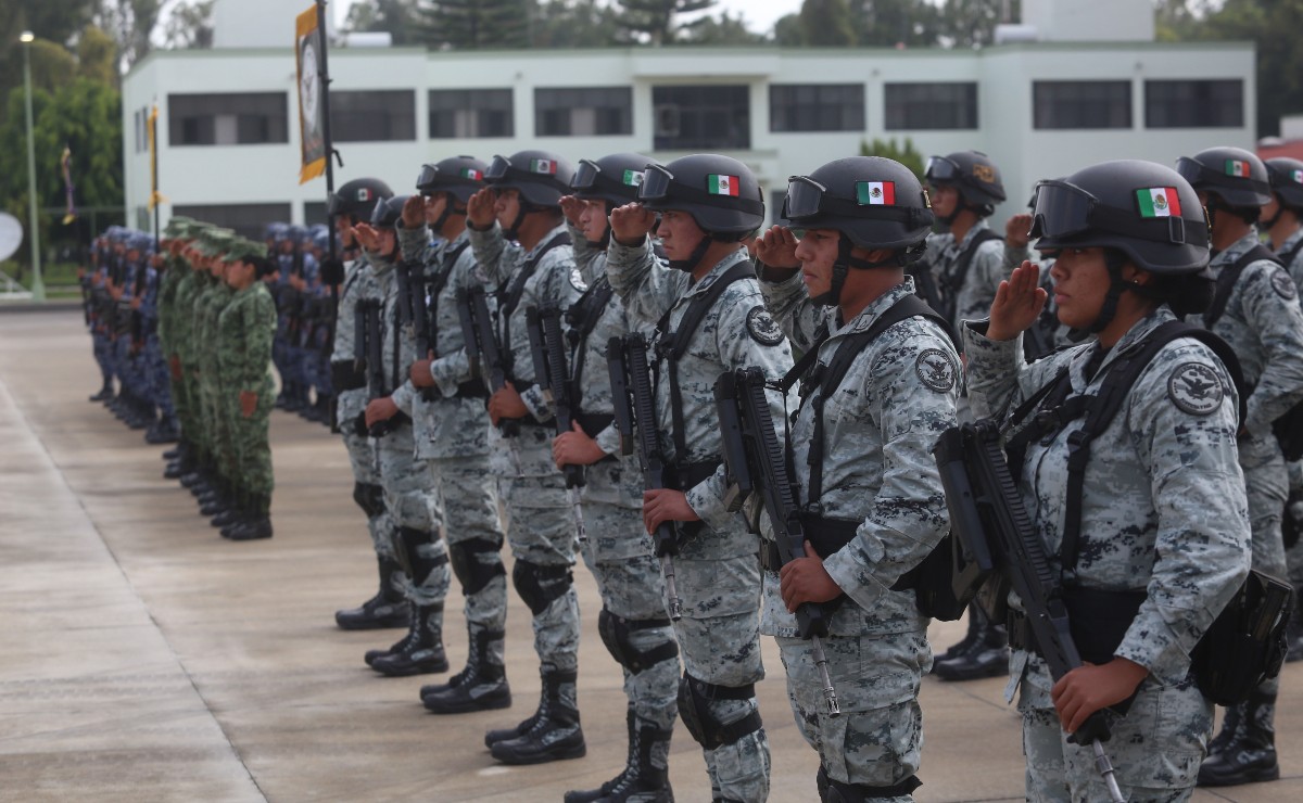 Elementos de la Guardia Nacional durante un acto oficial en Jalisco (Fernando Carranza)