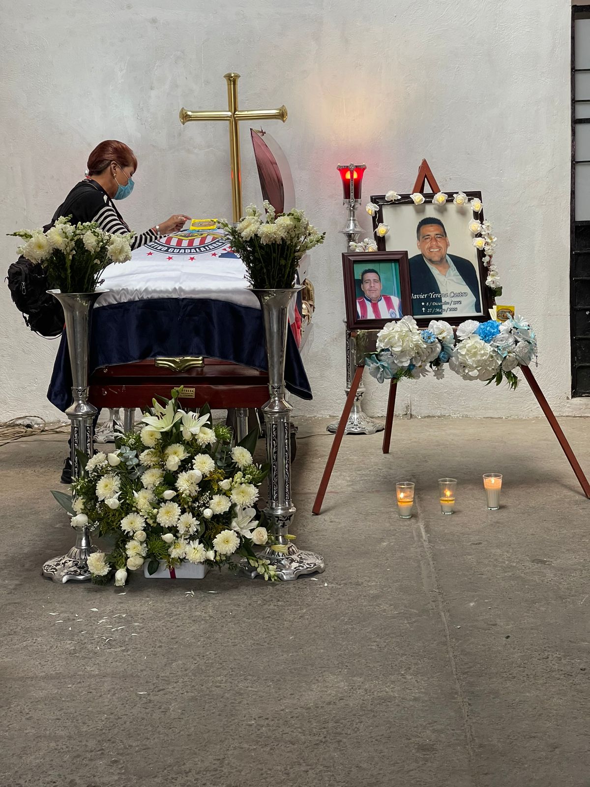 Despiden a Javier Yerena Castro, víctima 21 del camionazo en Compostela. (Karla Rodríguez)