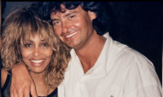 Erwin Bach y Tina Turner. (Twitter)