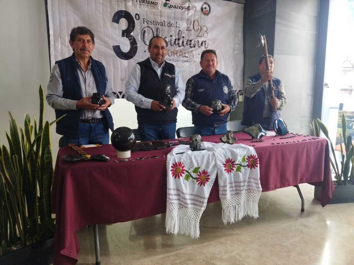 Gonzalo Ramos, comisariado ejidal de Nopalillo detalló que  que hay 30 talleres en el municipio (Elizabeth Hernández)