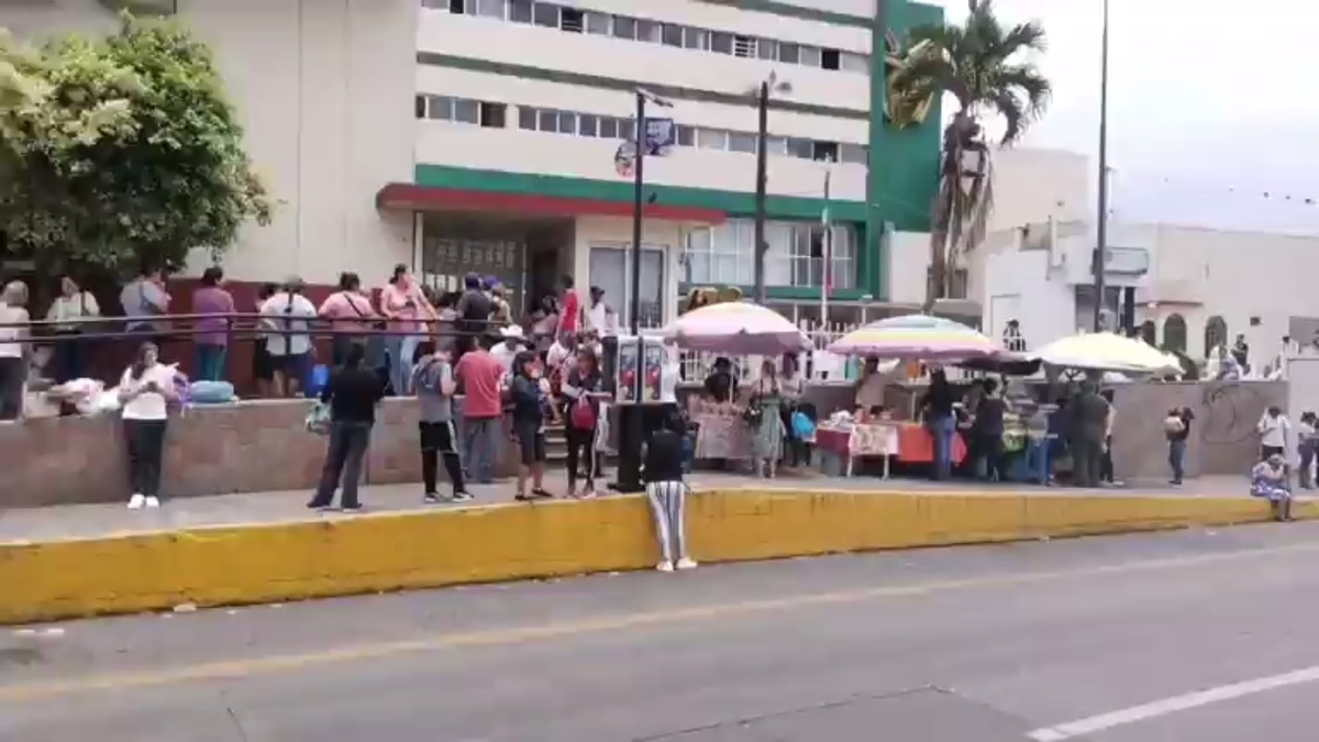 Las autoridades evacuaron a 40 pacientes.