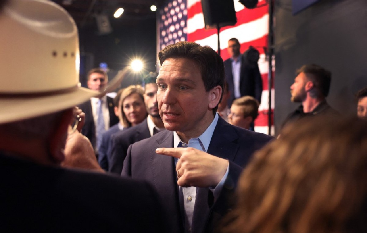 Evento electoral de Ron DeSantis en iglesia de Iowa (AFP)